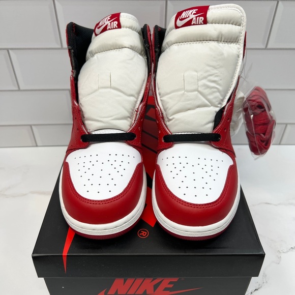 Nike Retro Air Jordan Chicago Red 1s 1 2016 GS - Picture 2 of 10